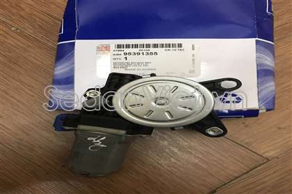 Motor lên xuống kính cánh cửa sau trái 95391355
