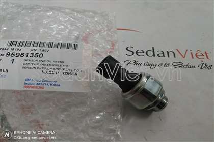 Cảm biến áp suất dầu động cơ 95961350