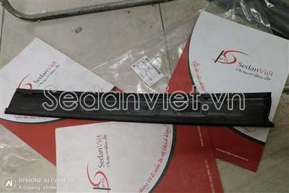 Ốp cánh cửa ngoài 96260752