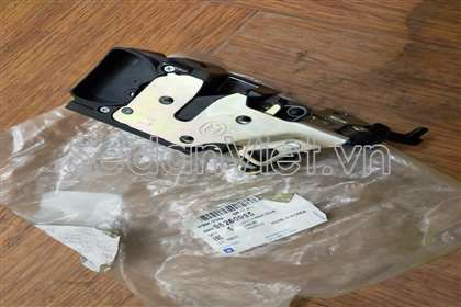 Ổ khóa ngậm cánh cửa sau trái 96260995