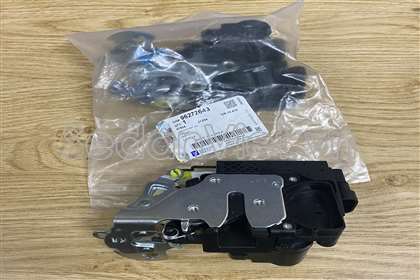 Ổ khóa ngậm cánh cửa trước Chevrolet Lacetti 2009-2012