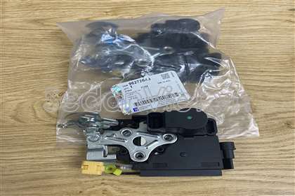 Ổ khóa ngậm cánh cửa trước 96272643