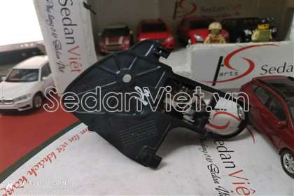 Tay mở cửa trong trước 96272726