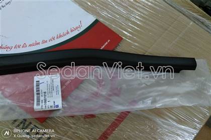 Nẹp chân kính cánh cửa ngoài trước 96601516