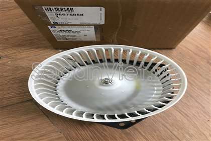 Quạt gió điều hòa trong xe