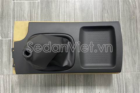 Chụp bụi cần đi số dùng cho xe Nissan Navara 2007-2011