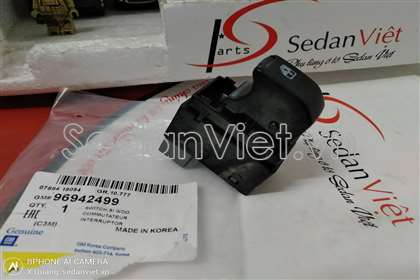 Công tắc lên xuống kính cánh cửa - 96942499