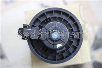 Quạt điều hòa trong xe 971131M000