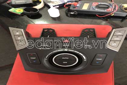 Cụm công tắc điều khiển điều hòa Hyundai Santafe 2013-2015
