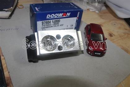 Van tiết lưu điều hòa 976041J000