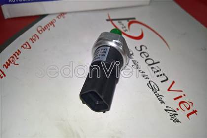 Cảm biến ngắt lạnh điều hòa 977523A000