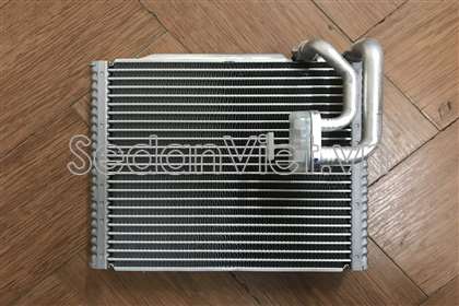 Giàn lạnh trong xe sau Hyundai Solati 2017-2022