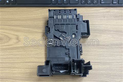 Cầu chì đầu ắc quy Peugeot 3008 2016