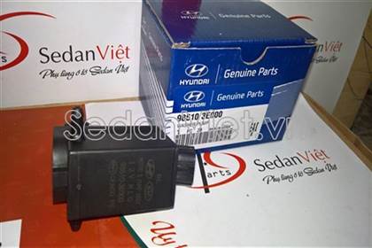 Motor phun nước rửa kính sau 985103E000