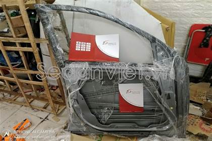 Cánh cửa trước trái A1647200105