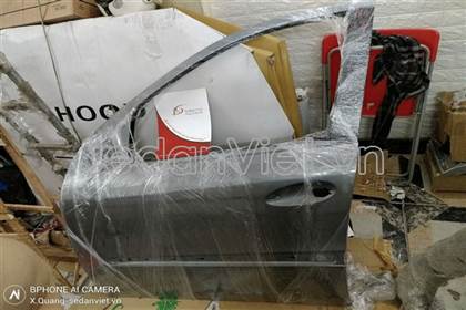 Cánh cửa trước trái A1647200105