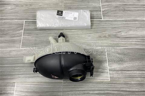 Bình nước phụ A2045000749