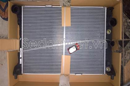 Két nước Mercedes-benz GLK280 2009-2011