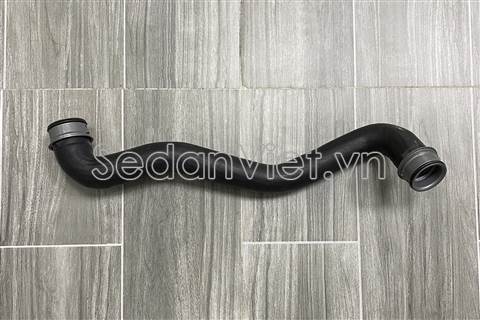 Ống nước trên A2045012582