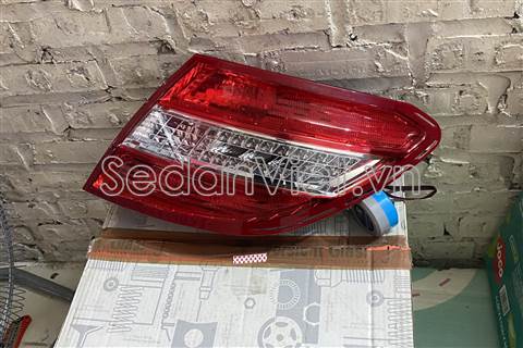 Đèn hậu AMG Mercedes-benz C300 2008-2014