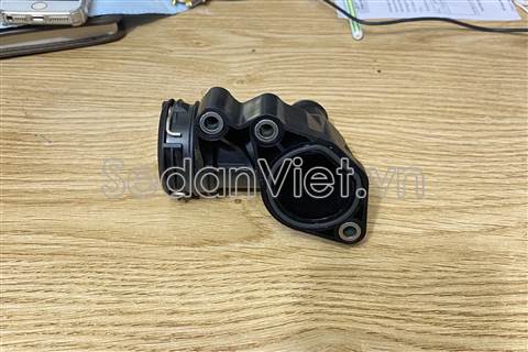 Cút chia nước động cơ A6422001156