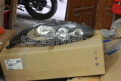 Vỏ đèn pha trái Ford Fiesta 2014-2015