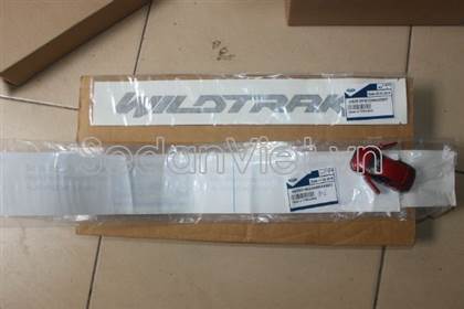 Chữ wildtrak cánh cửa AB39-21402A48M5BMT