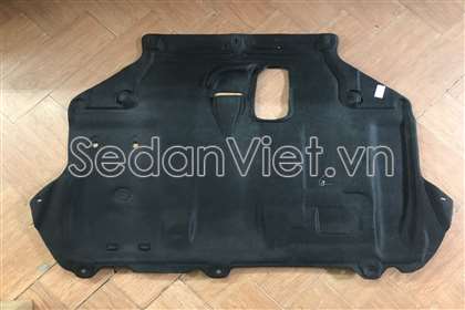 Chắn bùn gầm máy giữa Ford Focus 2015-2016