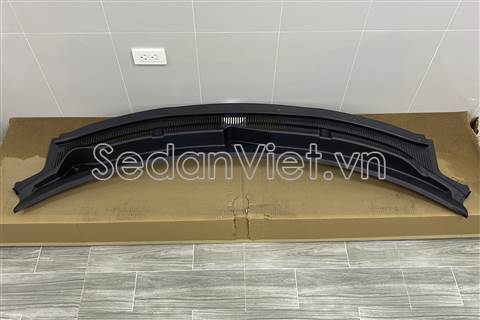 Ốp chân kính chắn gió BB5Z78022A68AA