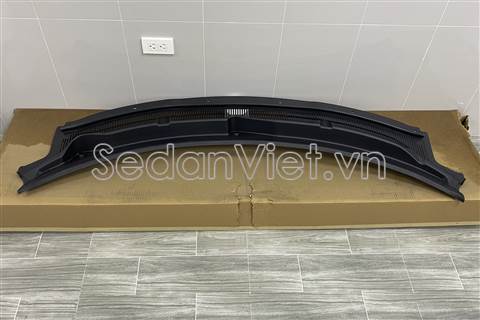 Ốp chân kính chắn gió BB5Z78022A68AA