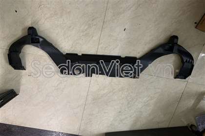 Nhựa hướng gió giữa két nước Mazda 3 2017-2019
