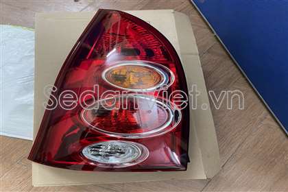 Đèn hậu Mazda Premacy 2003-2005