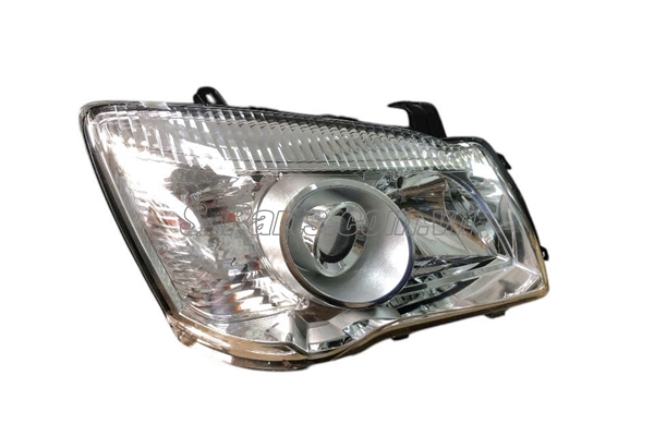 Vỏ đèn pha phải CM3B4121010