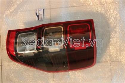 Đèn hậu Ford Ranger 2013-2015
