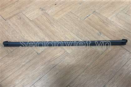 Nẹp chân kính cánh cửa ngoài trước EB3B26201A36AA