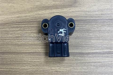 Cảm nhiệt độ trong xe F5RZ9B989BA
