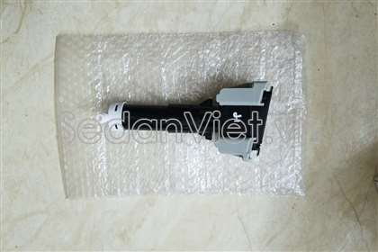 Vòi phun nước rửa đèn pha dùng cho xe Mazda 6 2014-2016