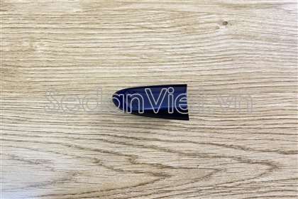 Đuôi tay mở cửa trước