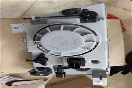 Vỏ đèn pha trái HS804100