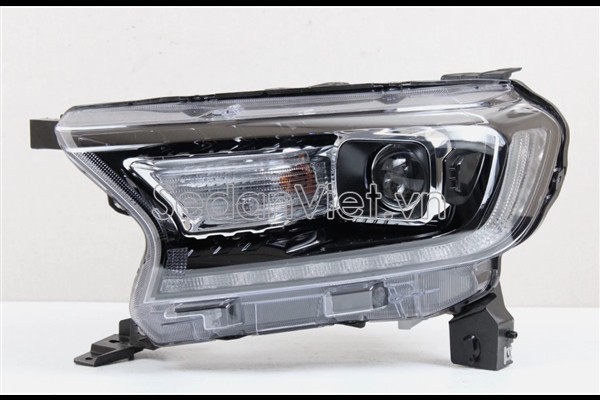 Cụm đèn pha trái JB3Z13008AM