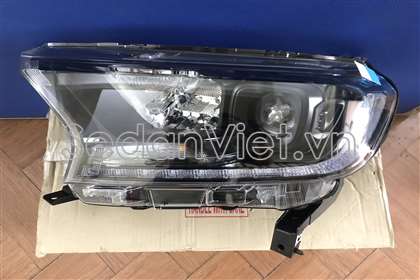 Vỏ đèn pha phải JB3Z13008AT