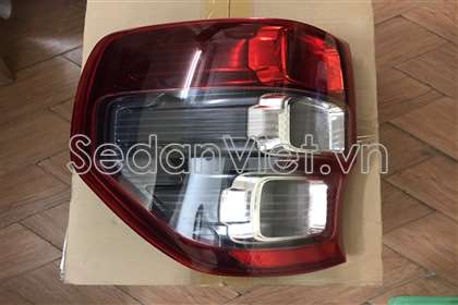 Đèn hậu kính xám Ford Ranger 2016-2018