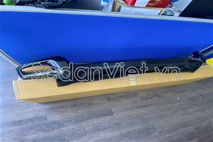 Ốp cản sau JB3Z17810AE