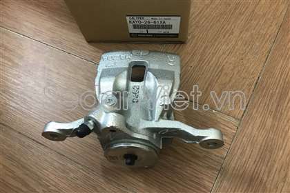 Cụm gông phanh sau KAY02661XA
