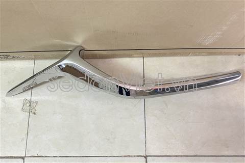 Nẹp mạ ca lăng cản trước KB8A507J1B