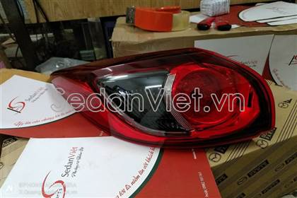 Đèn hậu ngoài trái KD5451160D