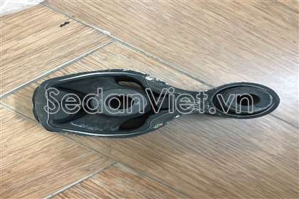 Cao su chân giằng động cơ KF5939040A