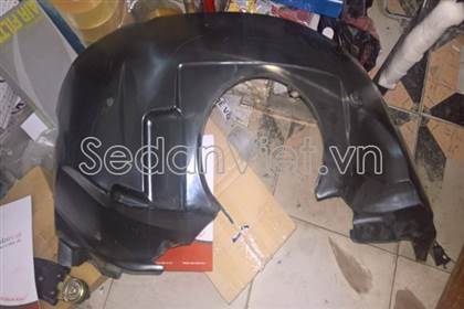Chắn bùn lòng dè trước Ford Mondeo 2003-2007