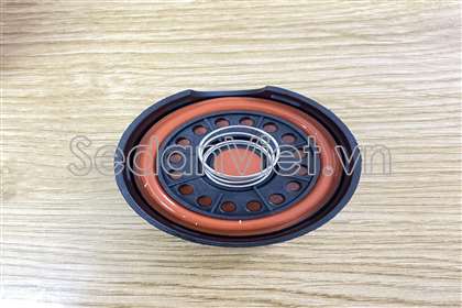 Nắp tách nhớt Landrover Freelander 2 2007-2014