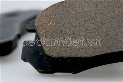 Má phanh trước MB389546